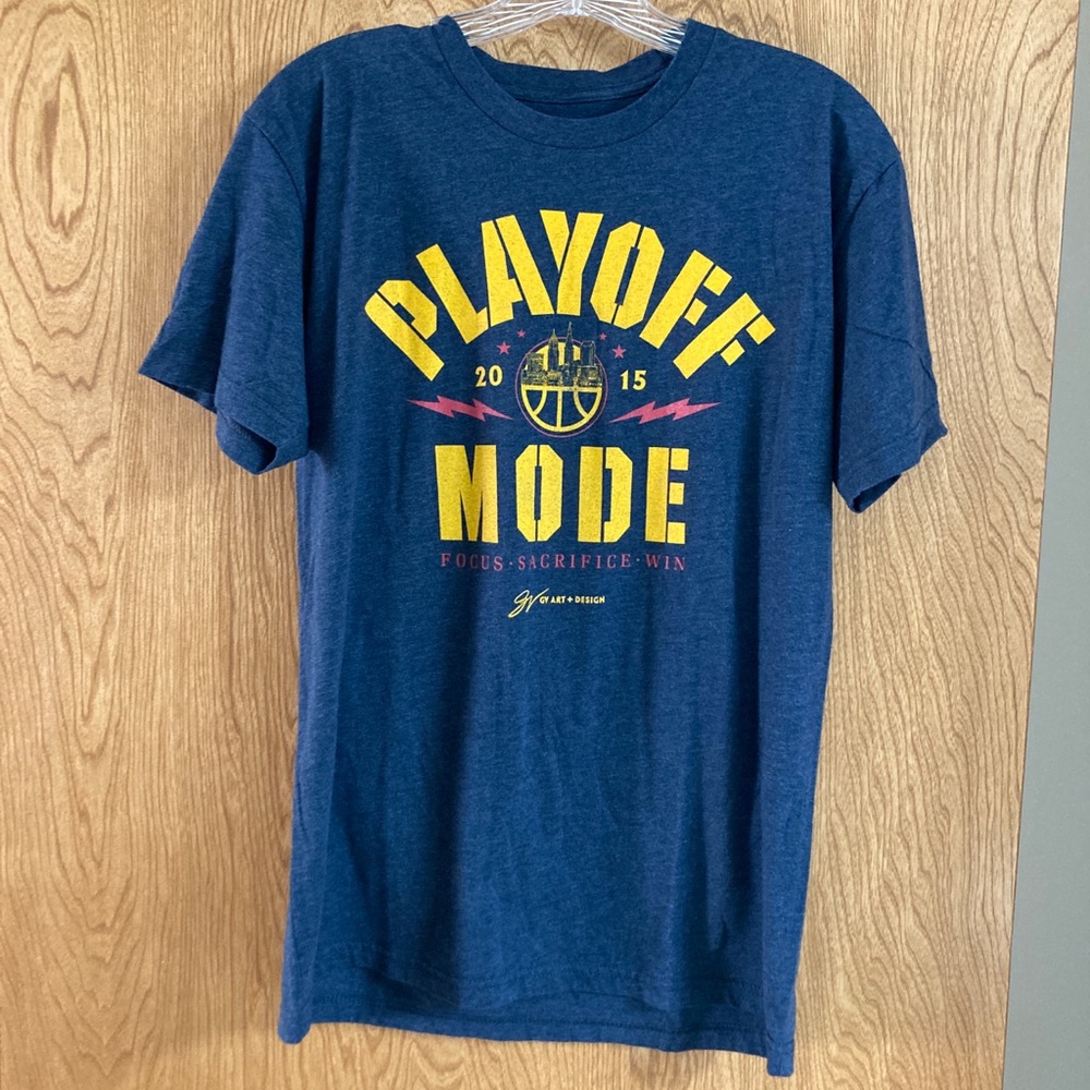 🏀 2015 Cleveland Cavaliers Playoff TeeShirt Med.